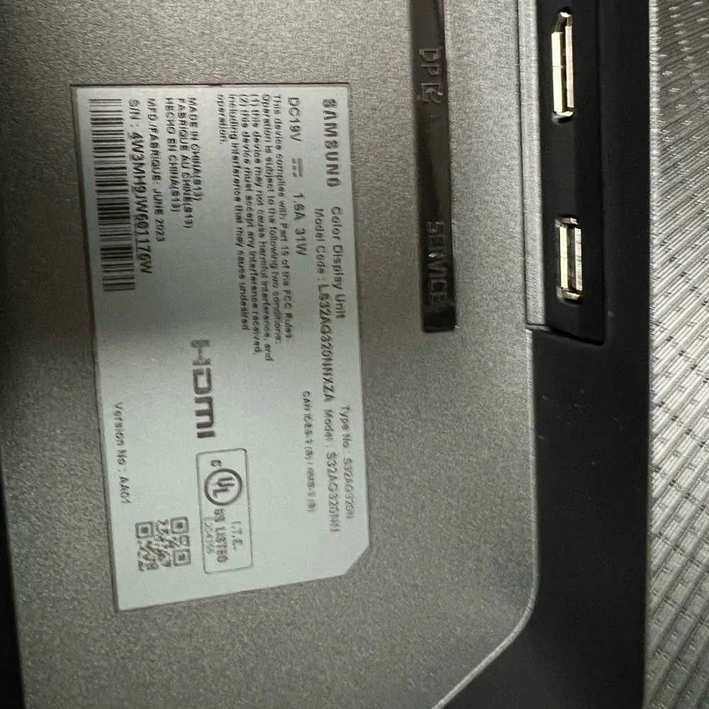 NEW SAMSUNG 32